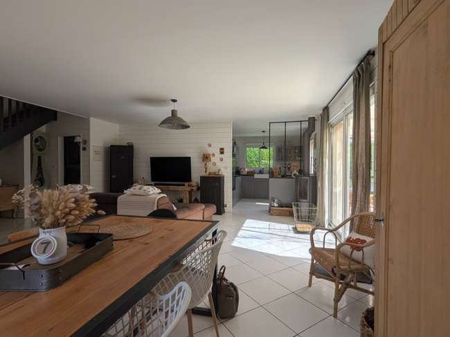 Maison 7 pièces 137 m² · à Loire-Authion · 137 m² · 386 650 €