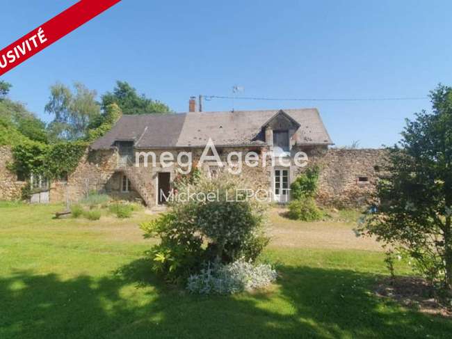 Maison 4 pièces 100 m² · à Loiron-Ruillé · 100 m² · 118 000 €