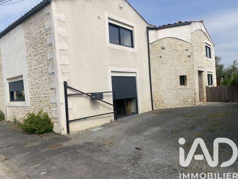 Vente maison 5 pièces Longèves 17