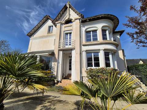 Vente maison 9 pièces Longué-Jumelles 49