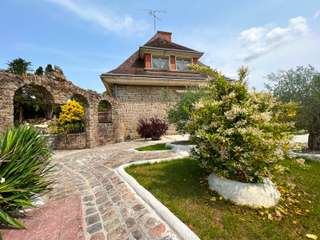 Vente maison 13 pièces