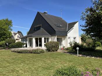 Maison 8 pièces 180 m² · à Lorient · 180 m² · 747 360 €