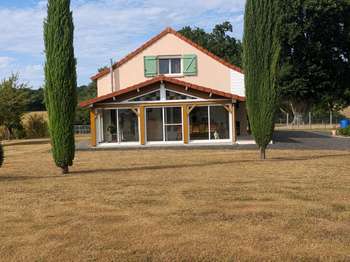Maison 6 pièces 110 m² · à Loué · 110 m² · 225 000 €