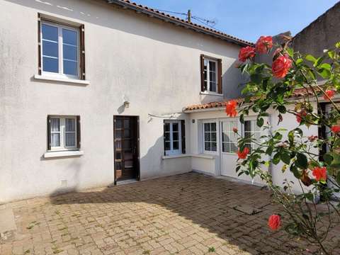 Vente maison 4 pièces Louin 79