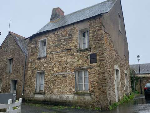 Vente maison 4 pièces Louvaines 49