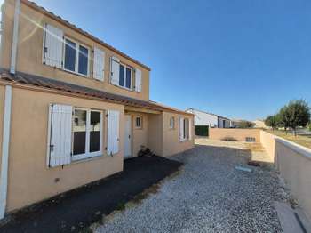 Vente maison 5 pièces Lussant 17