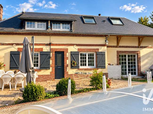 Maison 6 pièces 140 m² · à Lyons-la-Forêt · 140 m² · 350 000 €