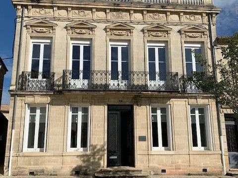 Vente maison 8 pièces Macau 33