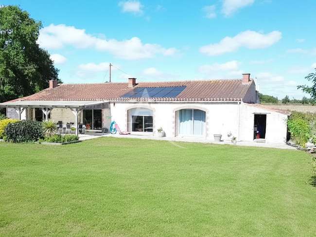 Maison 5 pièces 171 m² · à Maché · 171 m² · 337 600 €