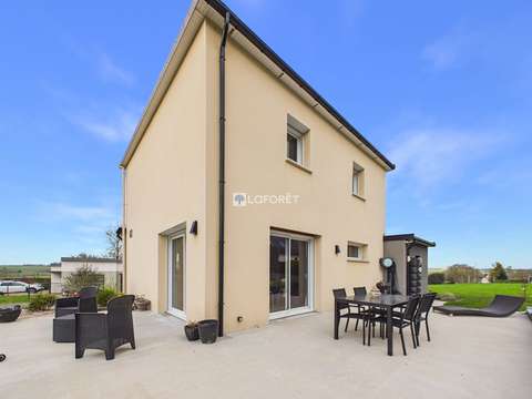 Vente maison 6 pièces Mahalon 29