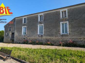 Vente maison 5 pièces Maillé 85
