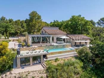 Maison 7 pièces 200 m² · à Malemort-du-Comtat · 200 m² · 1 380 000 €