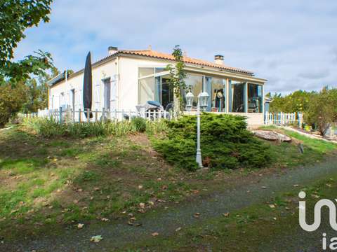 Vente maison 5 pièces Marans 17