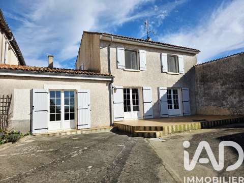 Vente maison 7 pièces Marcillac-Lanville 16