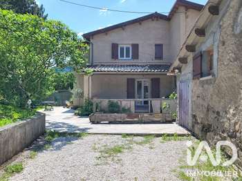Vente maison 9 pièces Marcoux 04