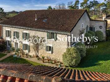 Vente maison 8 pièces Mareuil en Périgord 24