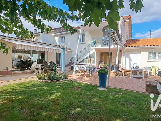 Maison 6 pièces 166 m² · à Marsac-sur-l'Isle · 166 m² · 269 000 €