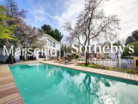 Vente maison 10 pièces Marseille 12e 13