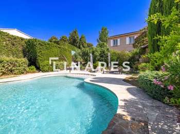 Maison 4 pièces 167 m² · à Marseille 12e · 167 m² · 910 000 €