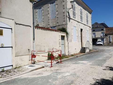 Vente maison 8 pièces Matha 17