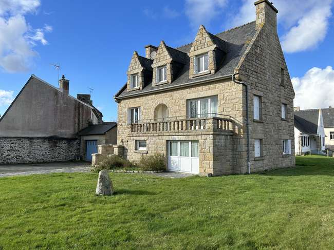 Maison 10 pièces 235 m² · à Matignon · 235 m² · 470 200 €