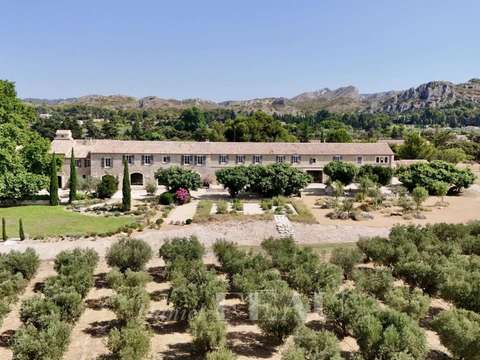 Vente maison 16 pièces Maussane-les-Alpilles 13