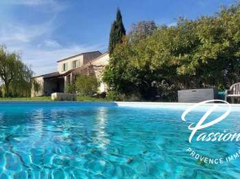 Maison 5 pièces 145 m² · à Maussane-les-Alpilles · 145 m² · 799 900 €