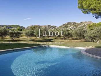 Maison 7 pièces 570 m² · à Maussane-les-Alpilles · 570 m² · 6 250 000 €