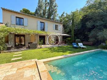 Maison 6 pièces 180 m² · à Maussane-les-Alpilles · 180 m² · 1 385 000 €