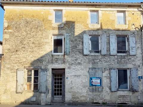 Vente maison 4 pièces Mauzé-sur-le-Mignon 79