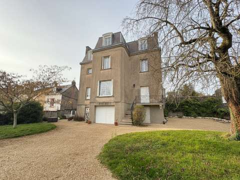 Vente maison 11 pièces