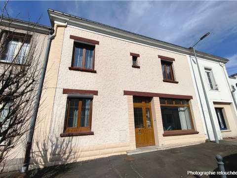 Vente maison 6 pièces Mayet 72