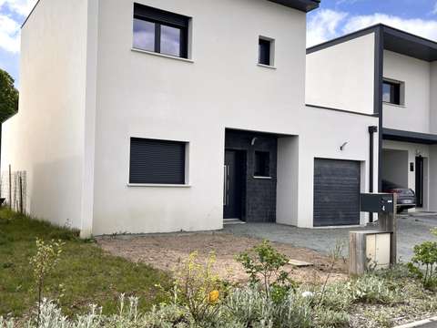 Vente maison 6 pièces Maze 49
