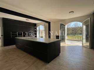 Vente maison 11 pièces