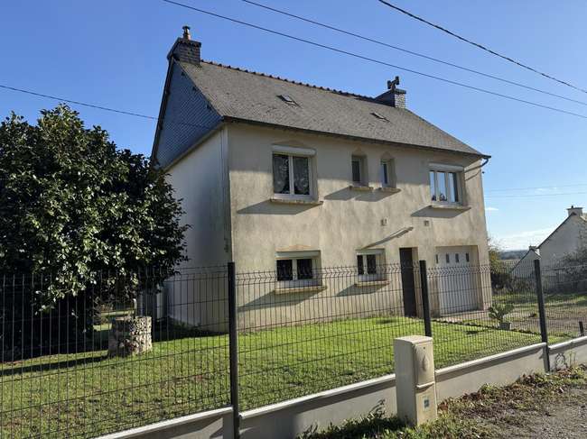 Maison 6 pièces 101 m² · à Ménéac · 101 m² · 105 520 €