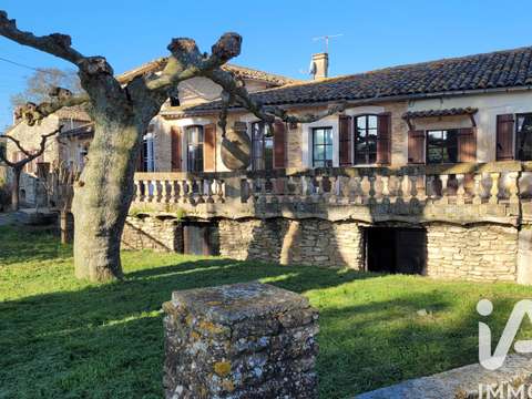 Vente maison 10 pièces Ménerbes 84