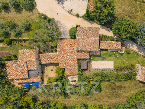 Vente maison 15 pièces Ménerbes 84