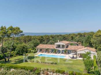 Vente maison 8 pièces Ménerbes 84