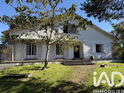 Vente maison 8 pièces Ménigoute 79