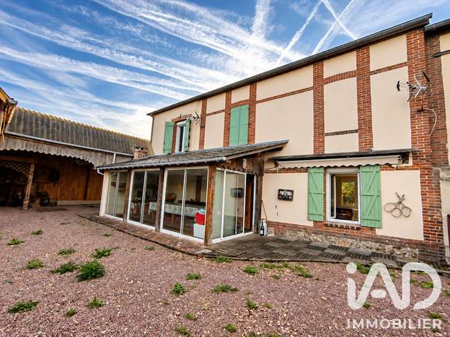 Maison 5 pièces 106 m² · à Menneval · 106 m² · 210 000 €