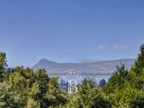 Vente maison 8 pièces Menthon-Saint-Bernard 74