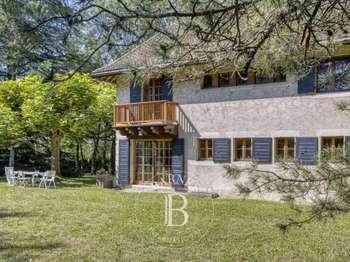 Vente Maison 6 chambresMenthon-Saint-Bernard