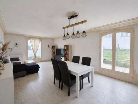 Vente maison 6 pièces Méral 53