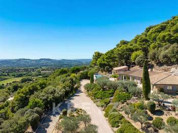 Maison 8 pièces 228 m² · à Mérindol-les-Oliviers · 228 m² · 1 695 000 €