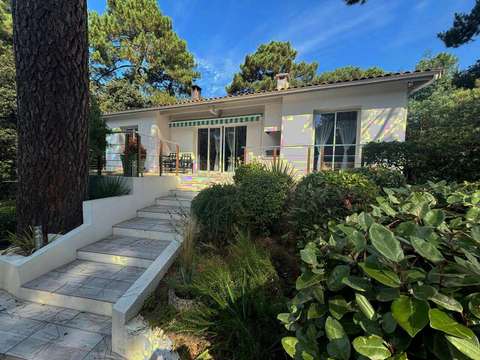 Vente maison 4 pièces Meschers-sur-Gironde 17