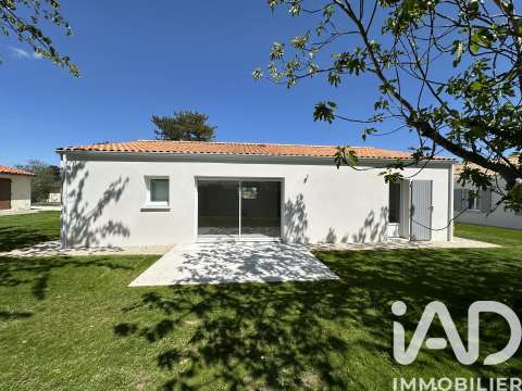 Vente maison 4 pièces Meschers-sur-Gironde 17