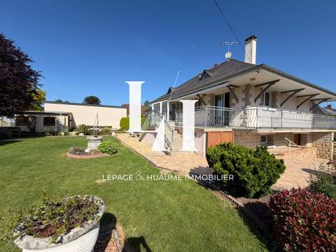 Vente maison 6 pièces Meslay-du-Maine 53