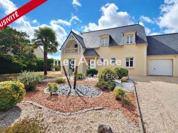 Maison 6 pièces 161 m² · à Miniac-Morvan · 161 m² · 440 000 €