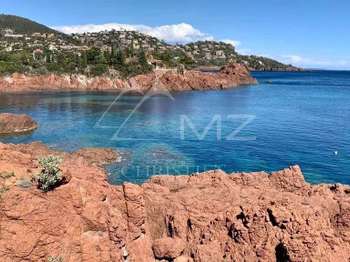 Vente maison 12 pièces Miramar 06