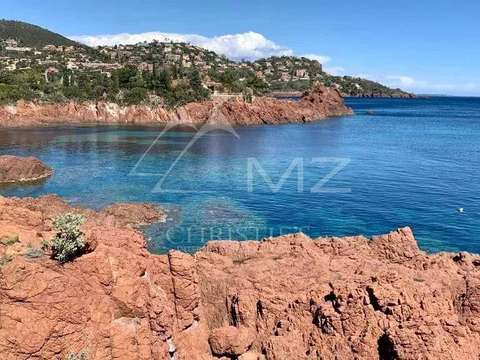 Vente maison 12 pièces Miramar 06